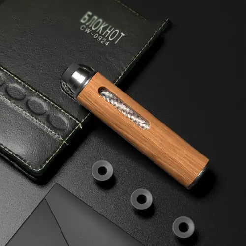 Wooden @shtr@y