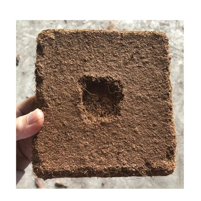 Premium Organic – Eco Soil Alternative. (Jab aap Block ya brick ko paani mein dalte ho to yeh 4 se 5 guna tak expand ho jata hai)